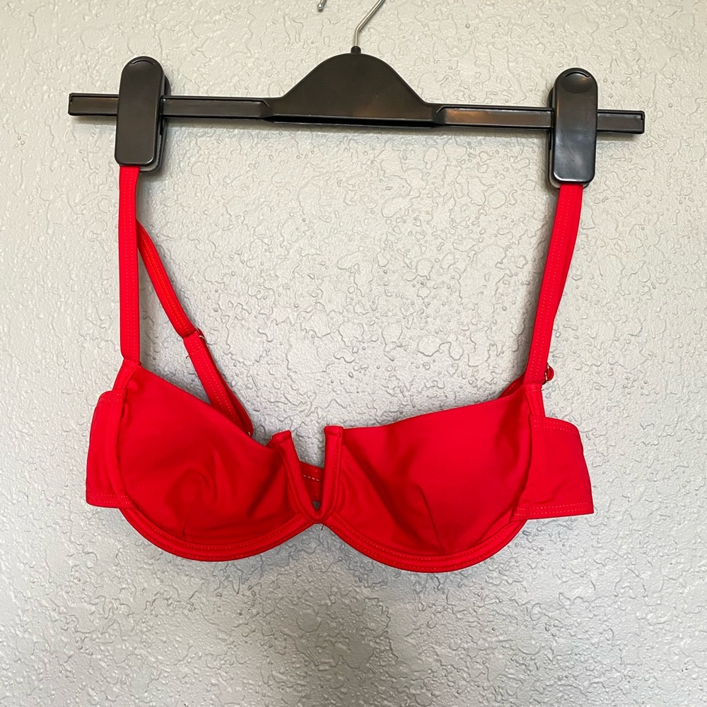 V Wired Underwire High Cut Bikini Swimsuit